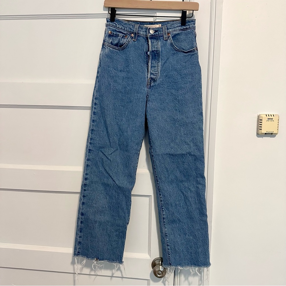 Levi’s Ribcage Straight Ankle Women's Jeans
- color Jazz Wave